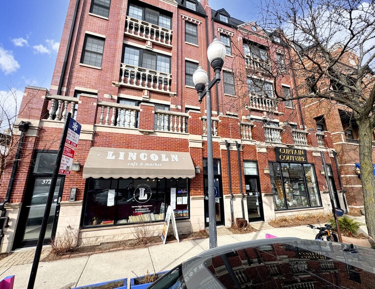 3720-3722 N Lincoln Ave, Chicago, IL à vendre - Photo du bâtiment - Image 2 de 5