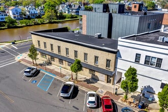 601 Lake Ave, Asbury Park, NJ à louer Photo intérieure- Image 2 de 10