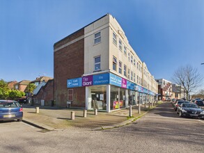 1460-1468 High Rd, London for lease Primary Photo- Image 1 of 9