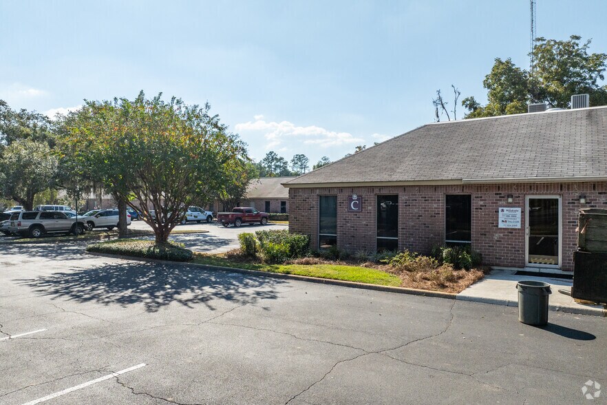 325 John Knox Rd, Tallahassee, FL à vendre - Photo du bâtiment - Image 3 de 16
