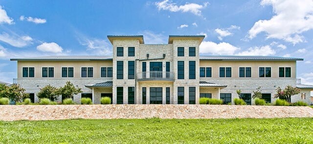 5048 Tennyson Pky, Plano, TX à louer - Photo du bâtiment - Image 2 de 28