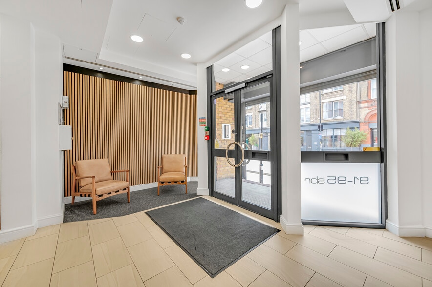 91-95 Southwark Bridge Rd, London for lease - Interior Photo - Image 2 of 6