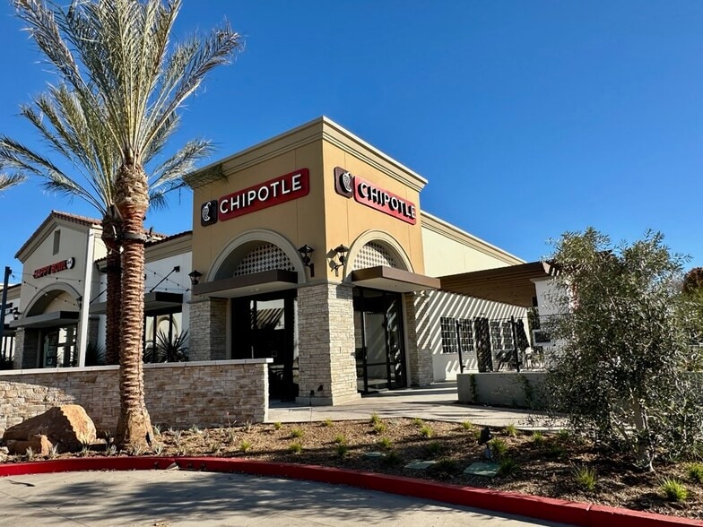 700-960 Arneill Rd, Camarillo, CA for lease - Building Photo - Image 3 of 21