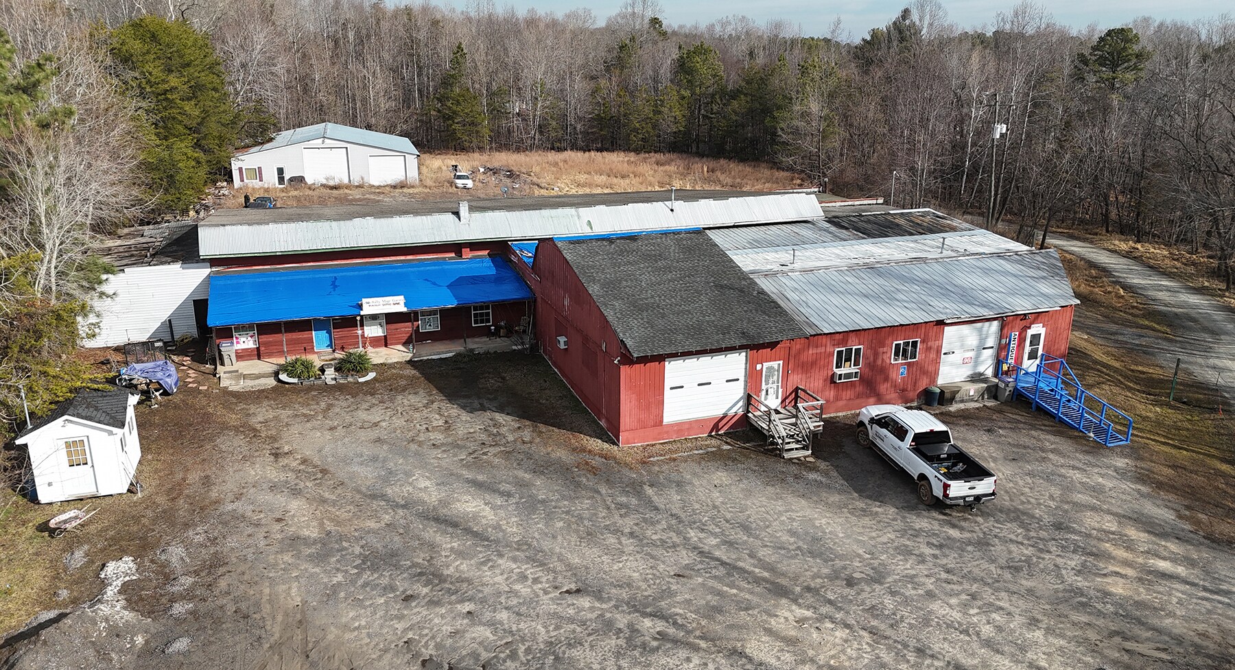 41 Lakeside Dr, Farmville, VA for sale Primary Photo- Image 1 of 8