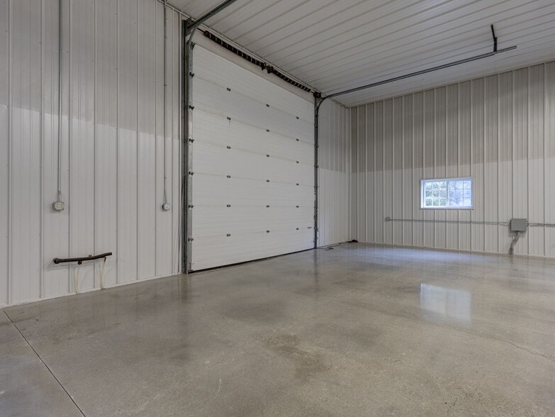1 Northgate Dr, Windsor Locks, CT for lease - Building Photo - Image 2 of 7