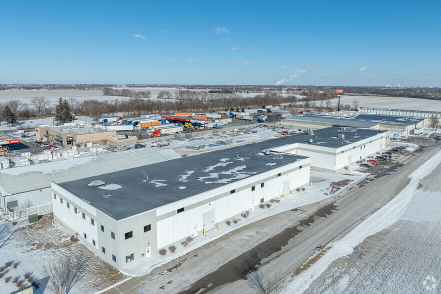 3707 N Division St, Morris, IL à louer - Photo du bâtiment - Image 3 de 3
