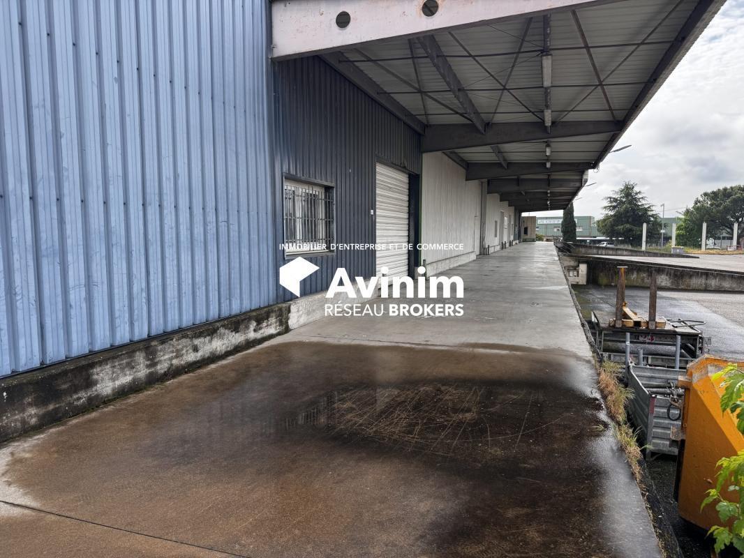 Industrial in Carpentras for lease Building Photo- Image 1 of 5