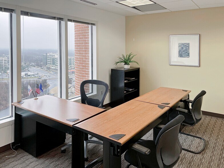 8000 Towers Crescent Dr, Vienna, VA à louer - Photo intérieure - Image 2 de 15