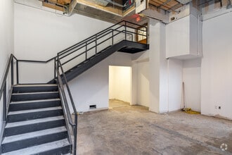 145 E 32nd St, New York, NY for lease Interior Photo- Image 2 of 4