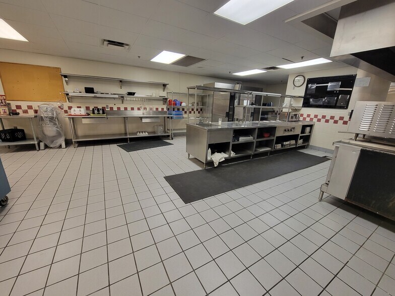 4800 N 4th Ave, Sioux Falls, SD à vendre - Photo intérieure - Image 3 de 6