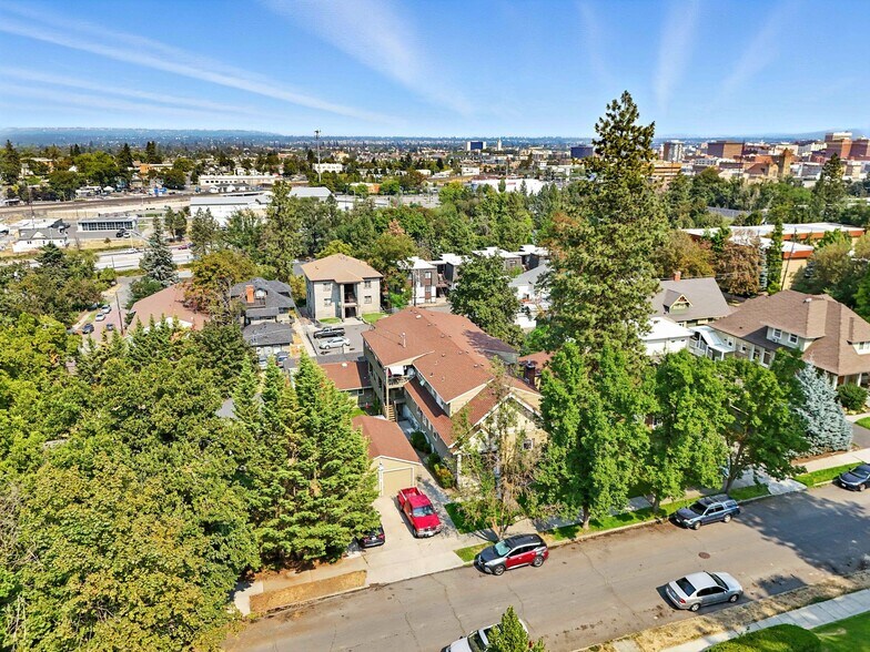 1818 W 8th Ave, Spokane, WA à vendre - Photo du bâtiment - Image 2 de 7