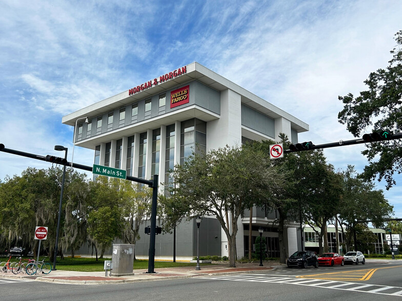 104 N Main St, Gainesville, FL à louer - Photo principale - Image 1 de 10