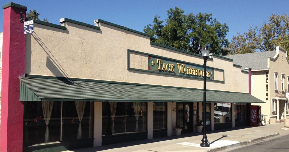 917 Main St, Woodland, CA à vendre - Photo du bâtiment - Image 2 de 10