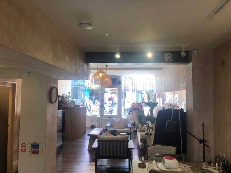 11 Sydney St, Brighton for lease - Interior Photo - Image 2 of 8