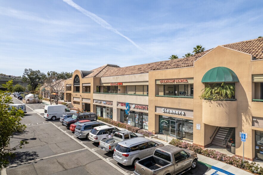 26921-27051 Moulton Pky, Aliso Viejo, CA à louer - Photo du bâtiment - Image 2 de 21