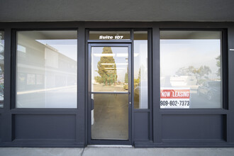 985-987 W Foothill Blvd, Claremont, CA for lease Building Photo- Image 1 of 7