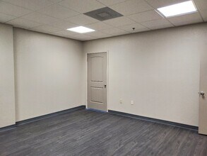 2572 W State Road 426, Oviedo, FL for lease Interior Photo- Image 2 of 13