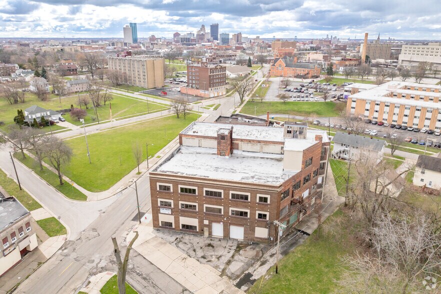 2119 Ashland Ave, Toledo, OH à louer - Aérien - Image 3 de 7