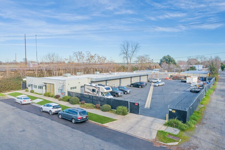 205 23rd St, Sacramento, CA for sale - Primary Photo - Image 1 of 29
