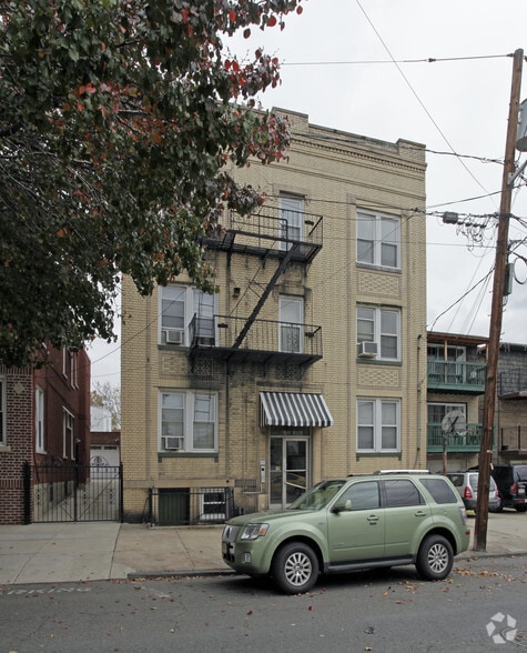 934 Pavonia Ave, Jersey City, NJ à vendre - Photo principale - Image 1 de 2