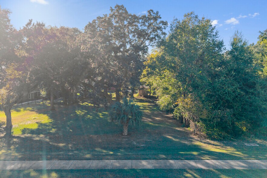 Cowan Rd, Gulfport, MS à vendre - Photo du bâtiment - Image 3 de 16