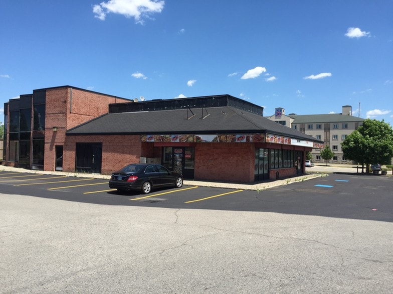 802 Exeter Rd, London, ON for sale - Building Photo - Image 1 of 1