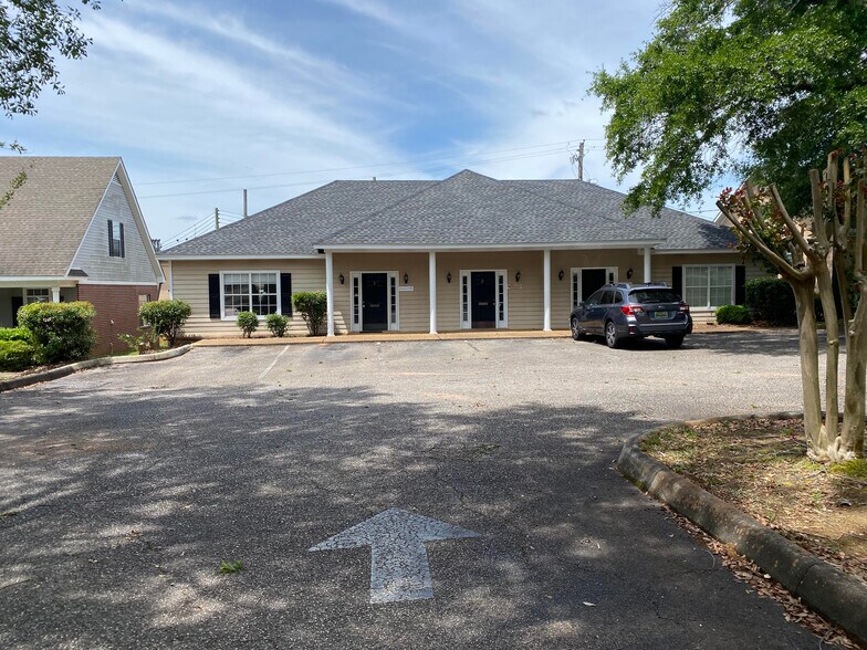 6304 Piccadilly Square Dr, Mobile, AL à vendre - Photo du bâtiment - Image 1 de 3