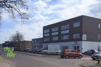 Plus de détails pour 55 Victoria Rd, Burgess Hill - Bureau à louer