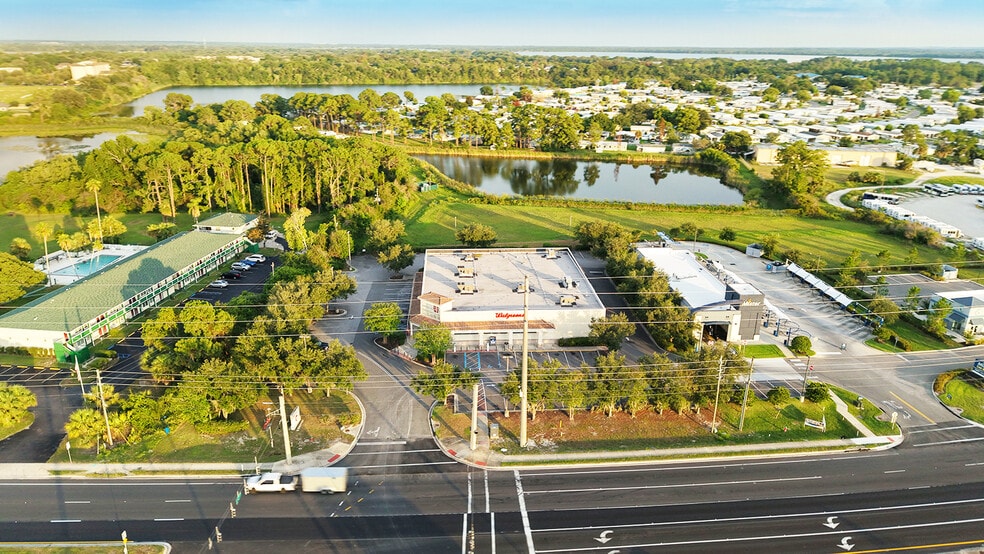 680 E Burleigh Blvd, Tavares, FL for sale - Building Photo - Image 2 of 7