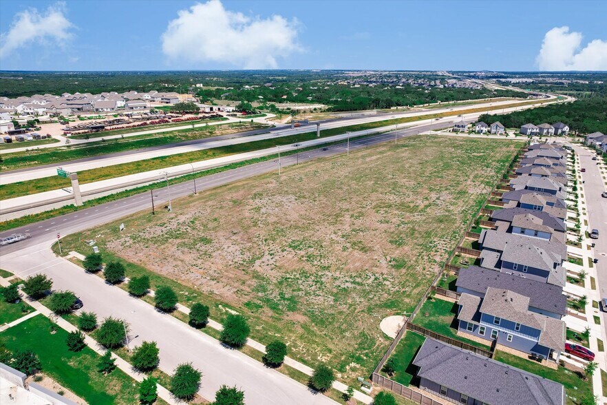 367 Huddleston rd, Leander, TX à vendre - Photo du bâtiment - Image 2 de 9