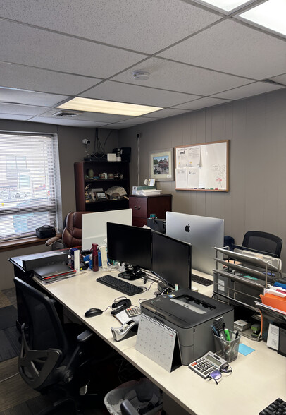 150 Hobart St, Hackensack, NJ for lease - Building Photo - Image 3 of 8