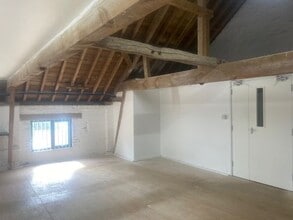 Salisbury Rd, Abbotts Ann for lease Interior Photo- Image 2 of 2