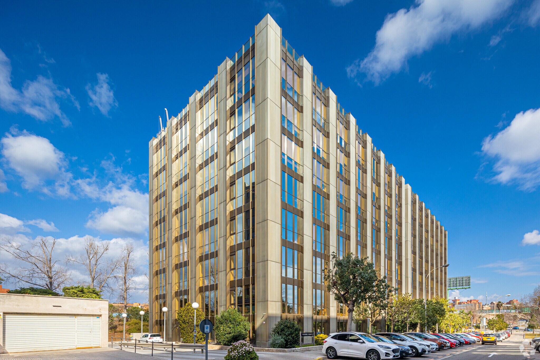 Carrer de Frederic Mompou, 5, Sant Just Desvern, Barcelona for lease Primary Photo- Image 1 of 6