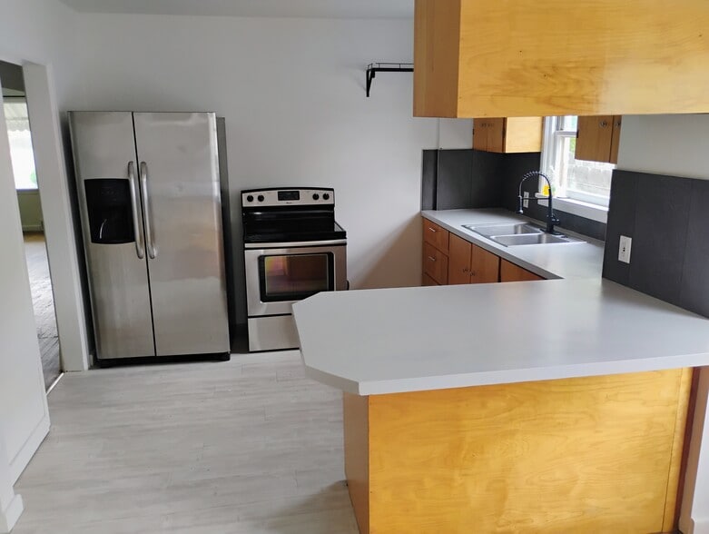 125 Shoup Ave W, Twin Falls, ID à vendre - Photo intérieure - Image 2 de 24
