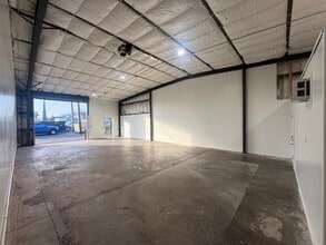 2915 Nicholas Way, Modesto, CA for lease Building Photo- Image 2 of 4