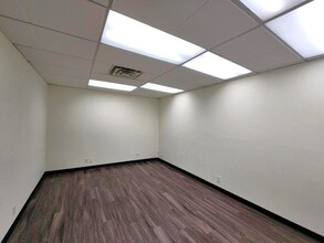 1955 University Ave W, Saint Paul, MN for lease Interior Photo- Image 2 of 4