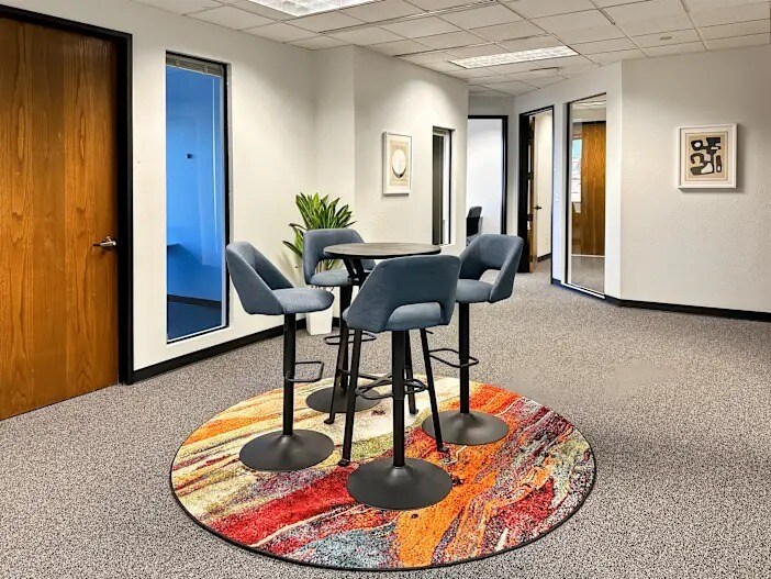 6760 Corporate Dr, Colorado Springs, CO for lease - Interior Photo - Image 2 of 15