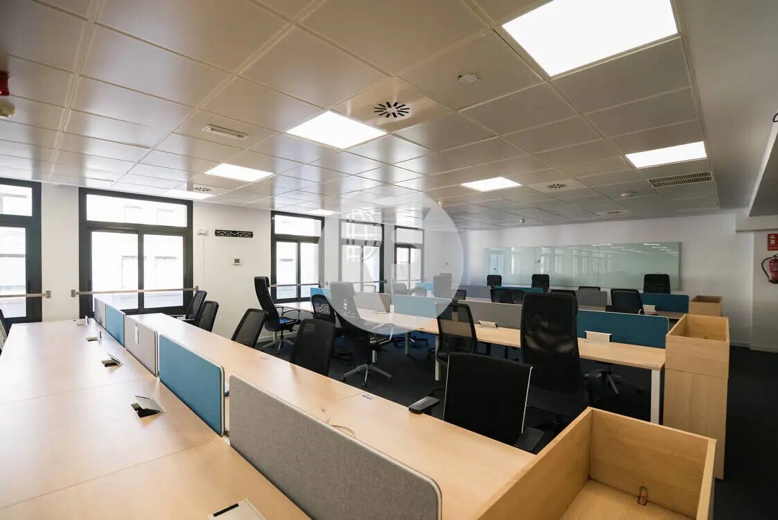 Office in Barcelona, Barcelona for lease Interior Photo- Image 1 of 5