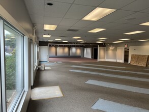 903 Nissley Rd, Lancaster, PA for lease Interior Photo- Image 2 of 5