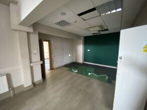 9 Corn Sq, Leominster for lease Interior Photo- Image 2 of 5