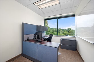 380 Southpointe Blvd, Canonsburg, PA for lease Building Photo- Image 1 of 3