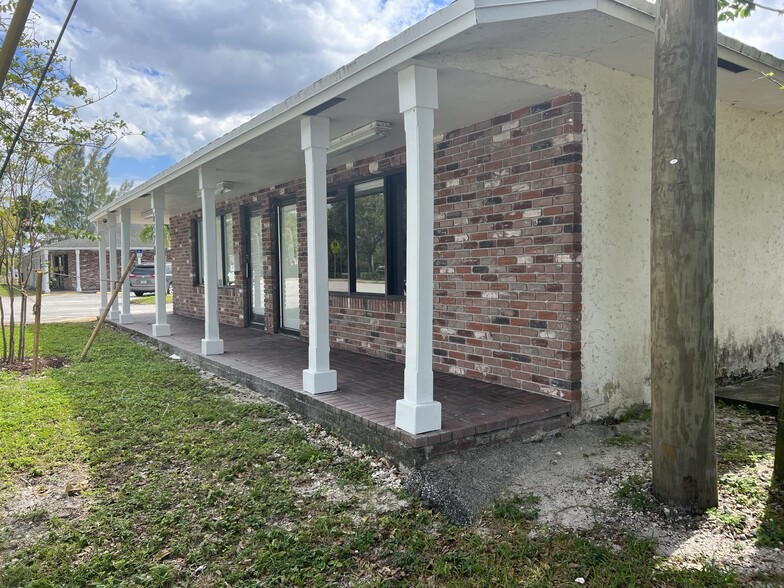 6570 Griffin Rd, Davie, FL à vendre - Photo du bâtiment - Image 1 de 1