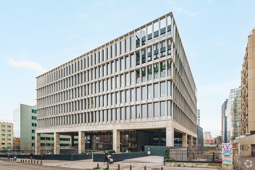 Spaces Polaris. Avenida Manoteras, 12, Madrid, Madrid à louer - Photo principale - Image 1 de 4