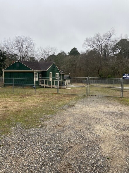 2230 Old Springville Rd, Center Point, AL for sale - Building Photo - Image 2 of 11