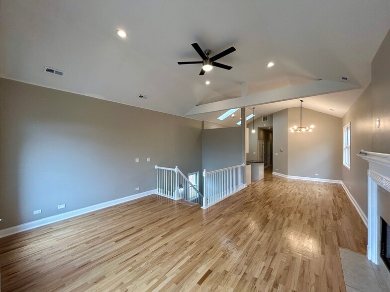 5331 S Calumet Ave, Chicago, IL à vendre - Photo du bâtiment - Image 3 de 23