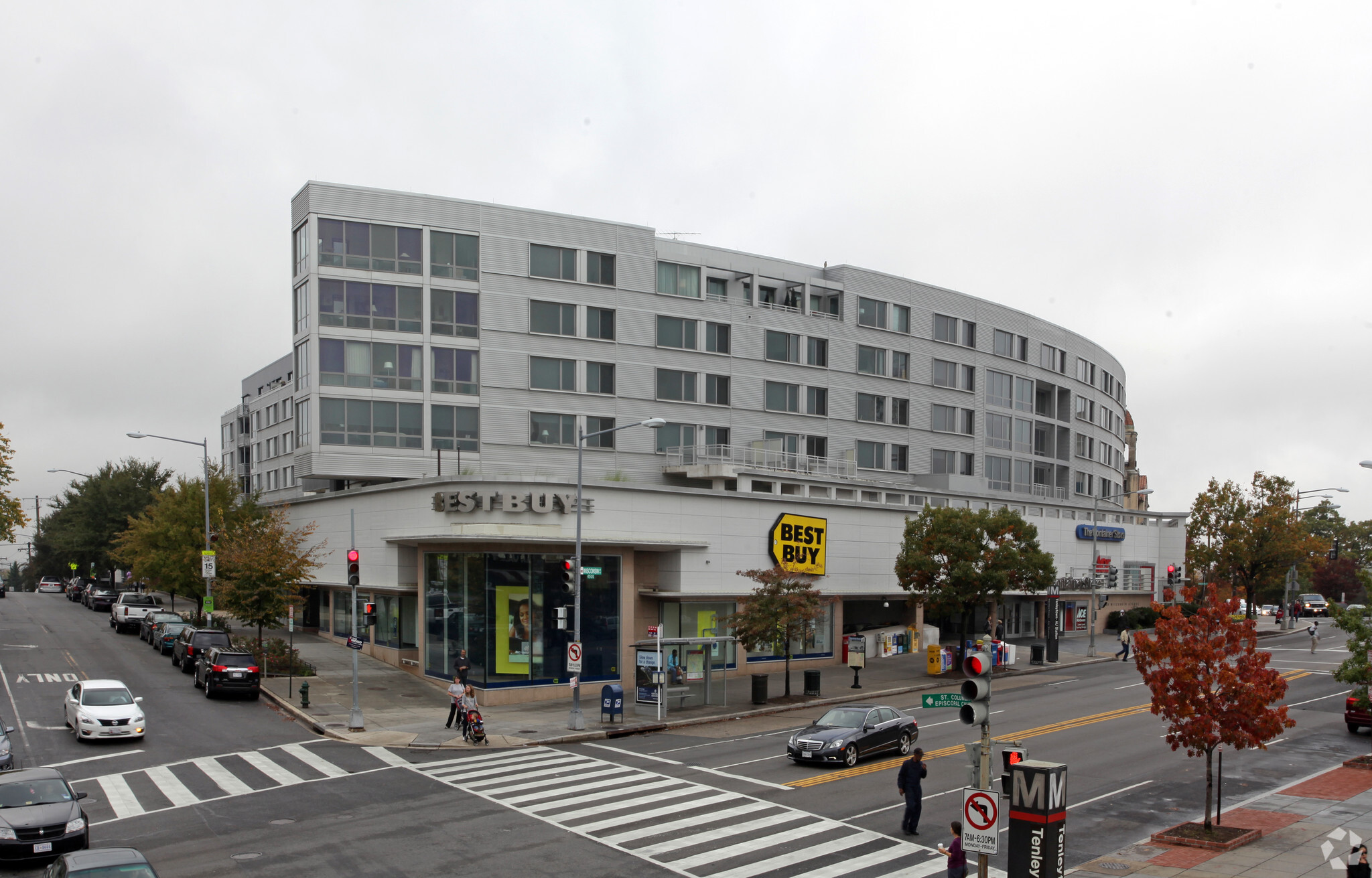 4500 Wisconsin Ave NW, Washington, DC à vendre Photo du bâtiment- Image 1 de 1