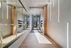 4 Golden Sq, Londres à louer Photo intérieure- Image 2 de 4