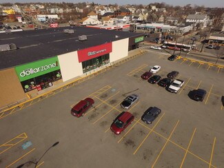 Plus de détails pour 80 Manton Ave, Providence, RI - Commerce de détail à louer