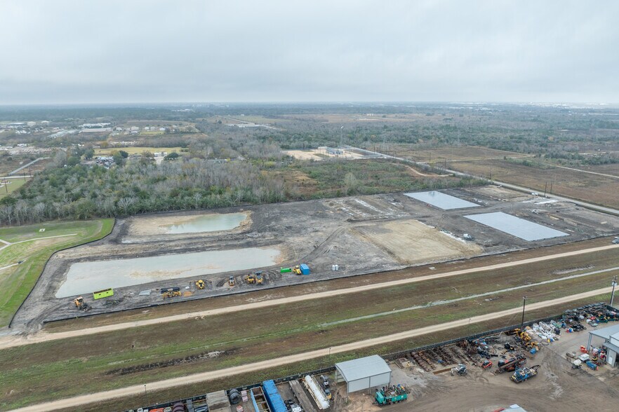 15902 Beamer Rd, Friendswood, TX for sale - Construction Photo - Image 3 of 7