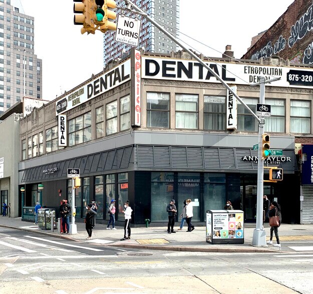 447 Fulton St, Brooklyn, NY for lease - Building Photo - Image 1 of 9